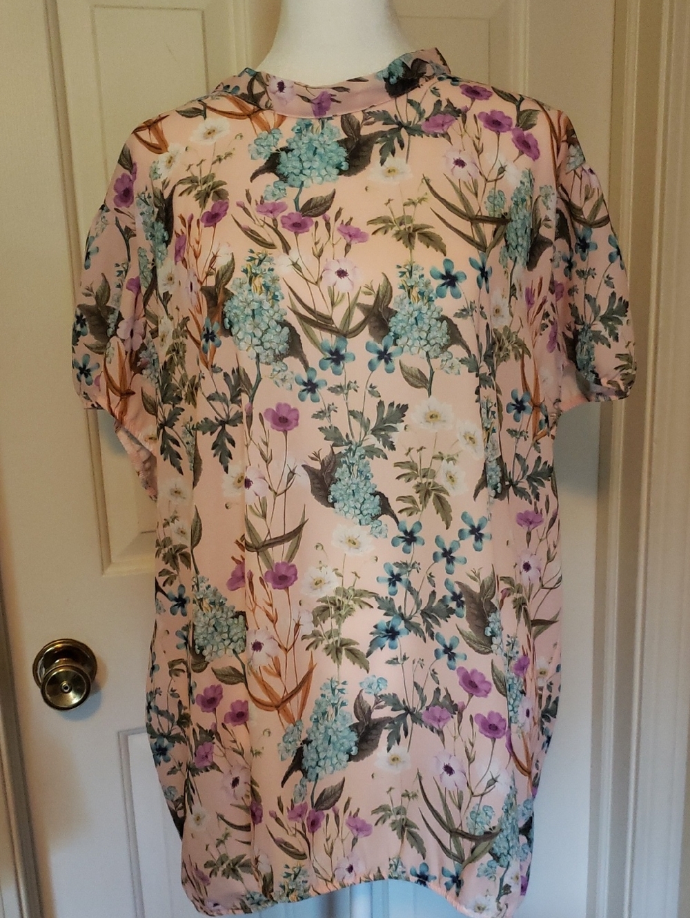 New York & Company Sweet Pea Pink Floral  Short-Sleeve Blouse Elastic Hem XXL